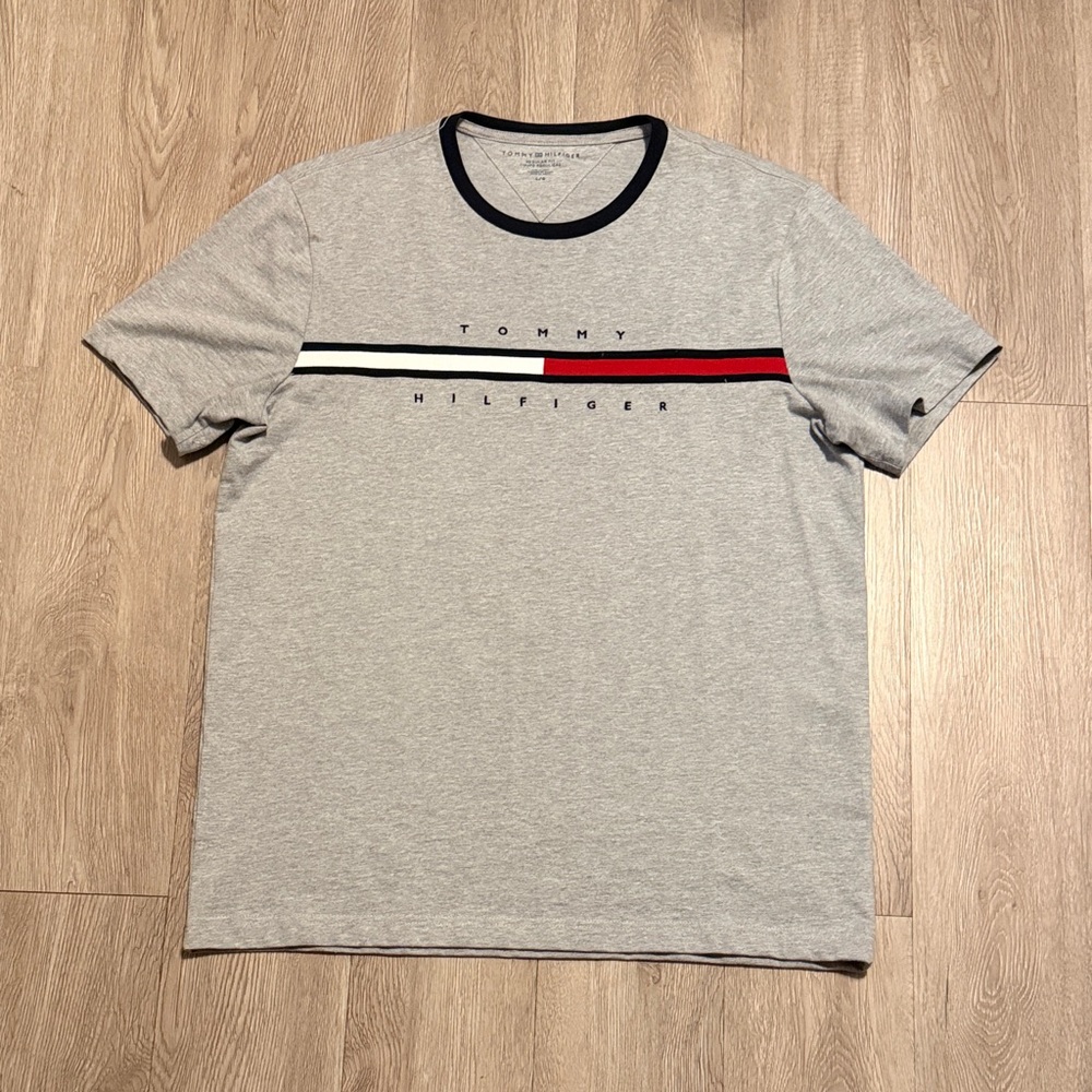 Tommy Hilfiger Gray and Red Men's T-Shirt